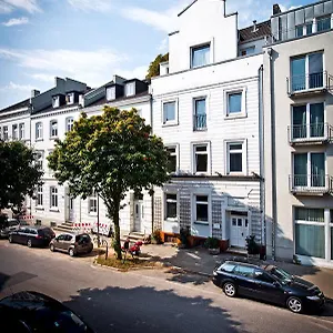 2* Otel St. Pauli Townhouse